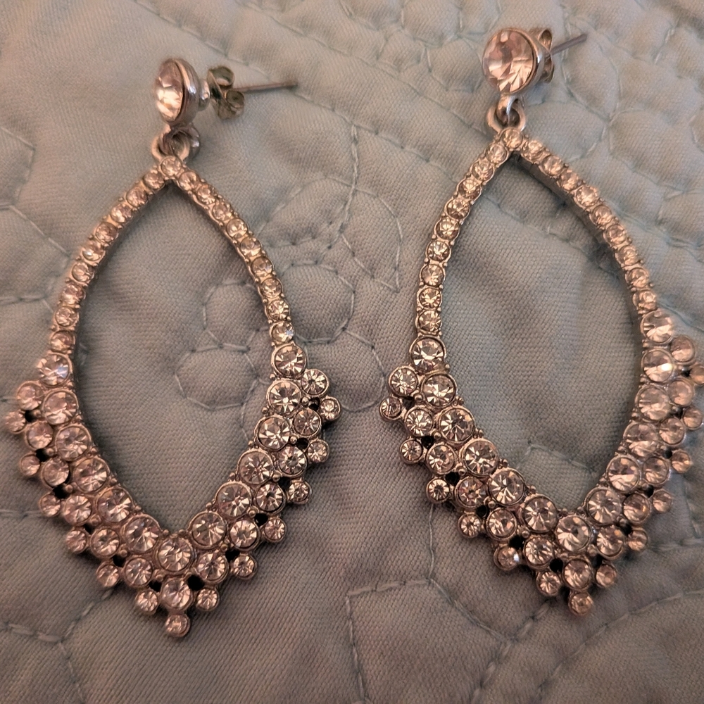 Elegant Silver Teardrop Earrings